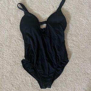 Seafolly Active V-Neck One-Piece Swimsuit